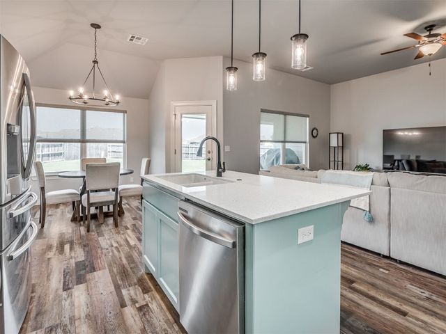 11117 SW 34th Terrace, Yukon, OK 73099
