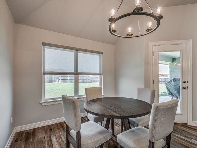 11117 SW 34th Terrace, Yukon, OK 73099