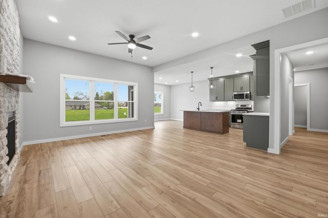 1373 Din Cove, Huntertown, IN 46748