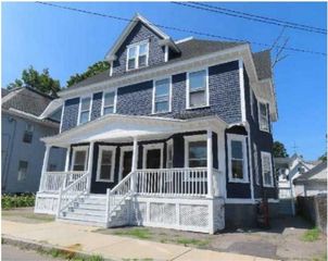 27 Burtt St 1, Lowell, MA 01851