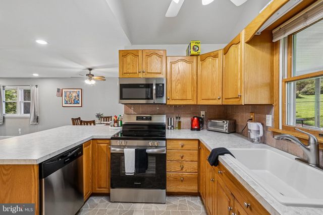 945 MYSTIC LN, West Norriton, PA 19403