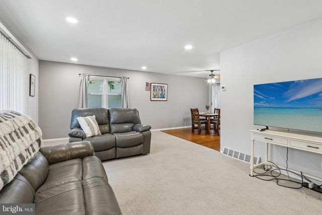 945 MYSTIC LN, West Norriton, PA 19403