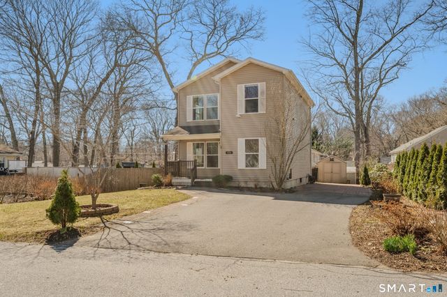 106 Oakwood Road, East Lyme, CT 06357