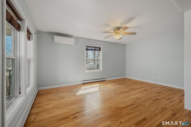 106 Oakwood Road, East Lyme, CT 06357