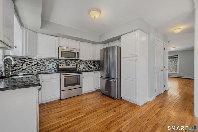 106 Oakwood Road, East Lyme, CT 06357