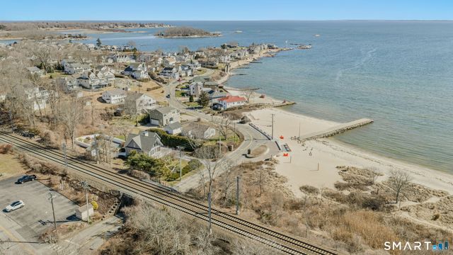 106 Oakwood Road, East Lyme, CT 06357