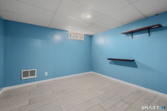 106 Oakwood Road, East Lyme, CT 06357