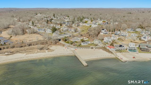 106 Oakwood Road, East Lyme, CT 06357