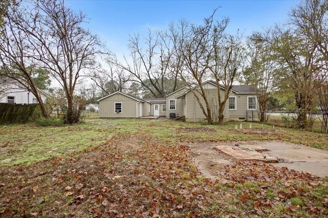 2707 Dudley Road, Kilgore, TX 75662