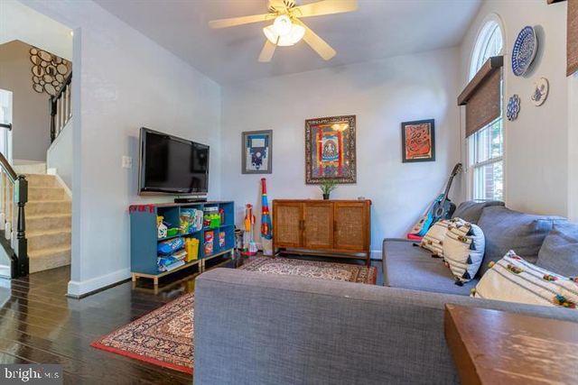 2519 GADSBY PL, Alexandria, VA 22311
