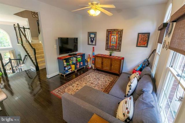 2519 GADSBY PL, Alexandria, VA 22311
