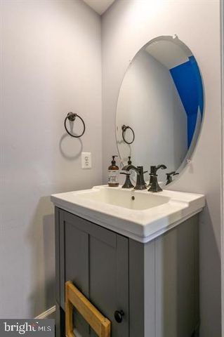 2519 GADSBY PL, Alexandria, VA 22311