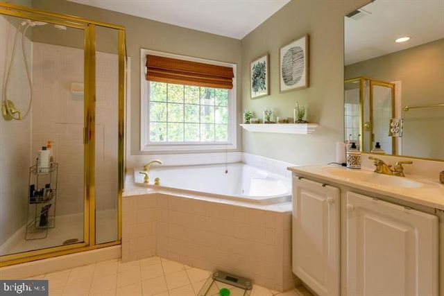 2519 GADSBY PL, Alexandria, VA 22311