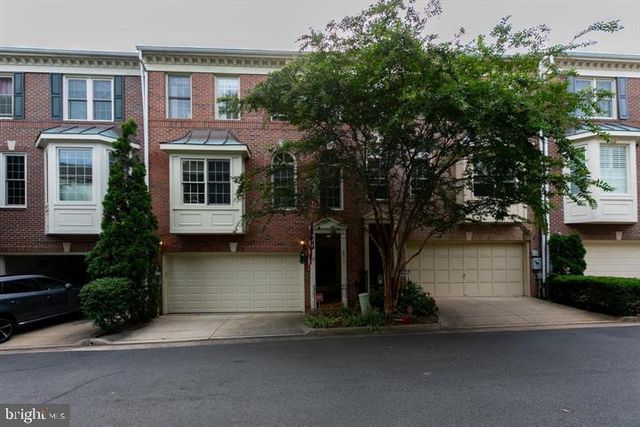 2519 GADSBY PL, Alexandria, VA 22311