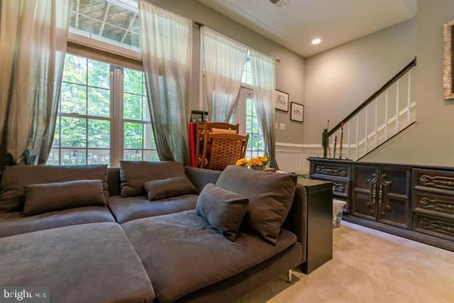 2519 GADSBY PL, Alexandria, VA 22311