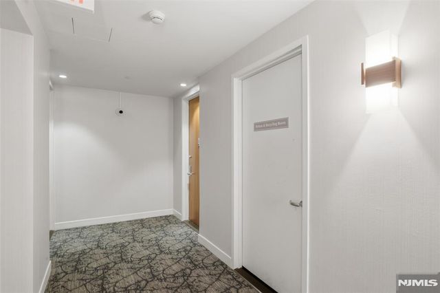 20 Newport Parkway 2012, Jersey City, NJ 07310