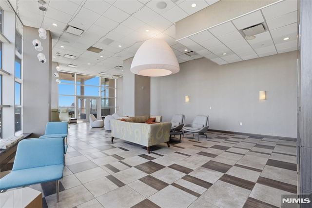 20 Newport Parkway 2012, Jersey City, NJ 07310