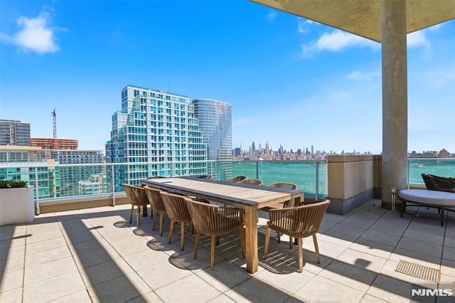 20 Newport Parkway 2012, Jersey City, NJ 07310
