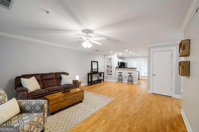 1035 Barnett Shoals Road 813, Athens, GA 30605