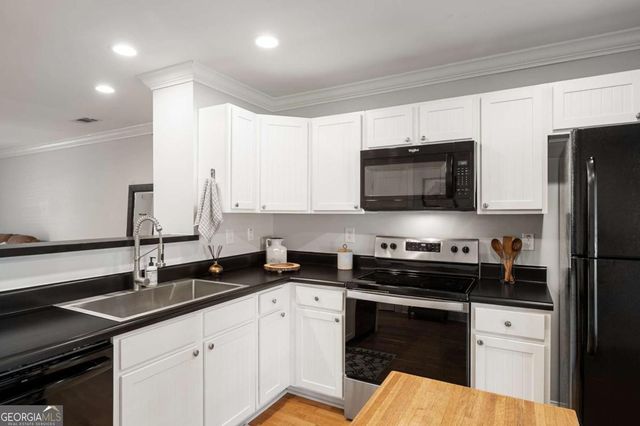 1035 Barnett Shoals Road 813, Athens, GA 30605