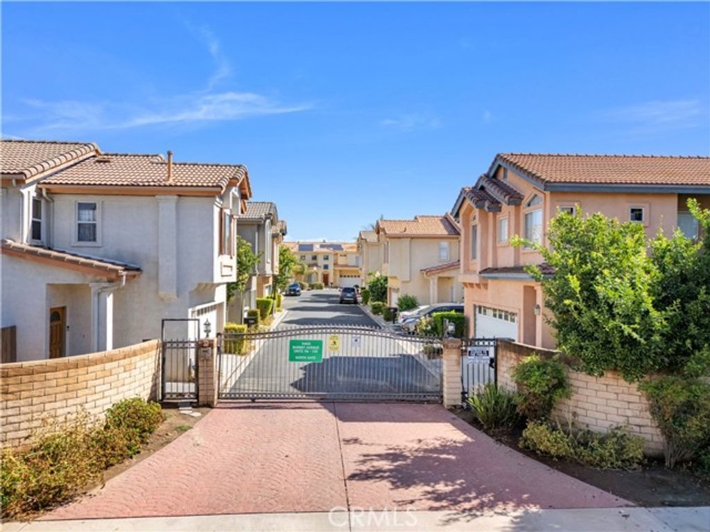 9400 Burnet 117, North Hills (los Angeles), CA 91343