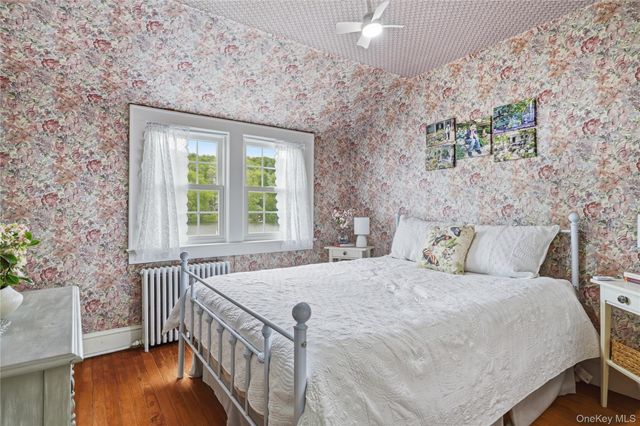 20 Point Drive S, Lake Peekskill, NY 10537