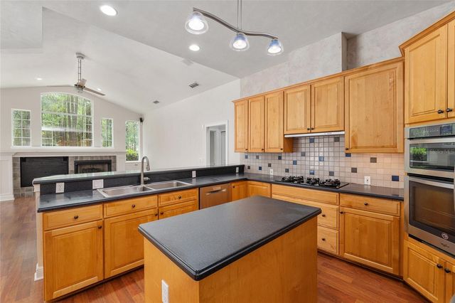 10511 SW 17TH PLACE, Gainesville, FL 32607