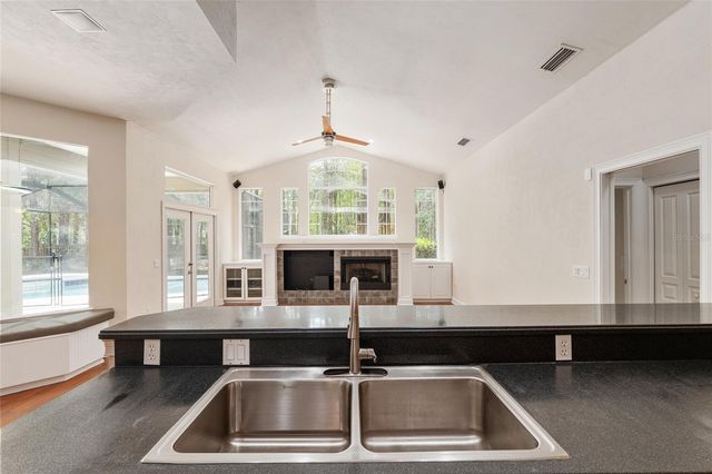 10511 SW 17TH PLACE, Gainesville, FL 32607