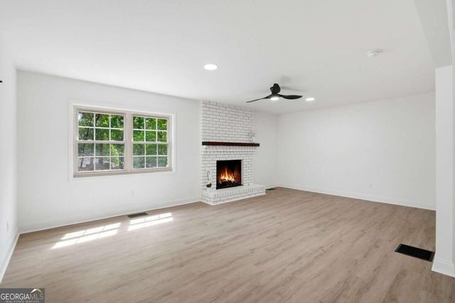 2880 Sherwood Road SE, Smyrna, GA 30082