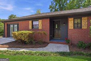2880 Sherwood Road SE, Smyrna, GA 30082