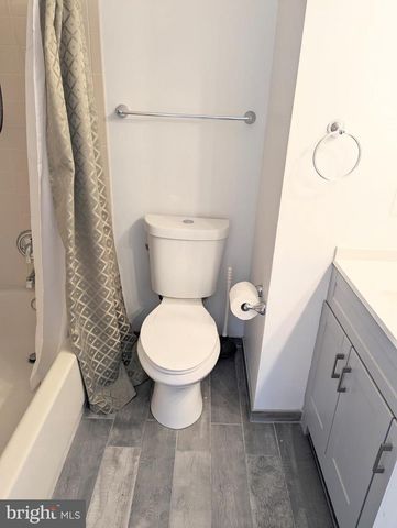 46582 BROADSPEAR TER, Sterling, VA 20165