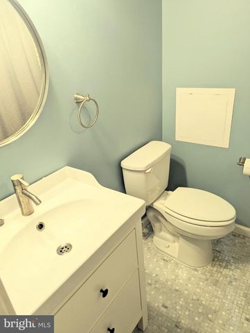 46582 BROADSPEAR TER, Sterling, VA 20165