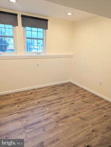 46582 BROADSPEAR TER, Sterling, VA 20165