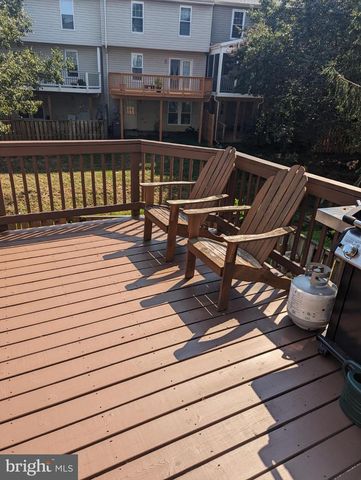 46582 BROADSPEAR TER, Sterling, VA 20165