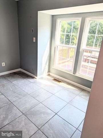 46582 BROADSPEAR TER, Sterling, VA 20165