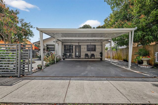 834 NW 115th St, Miami, FL 33168