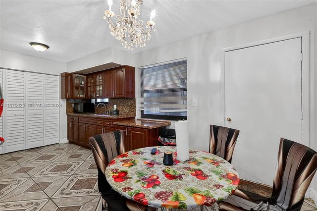 834 NW 115th St, Miami, FL 33168