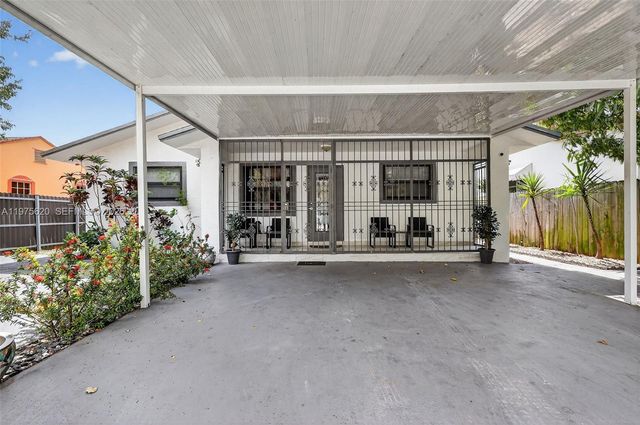 834 NW 115th St, Miami, FL 33168