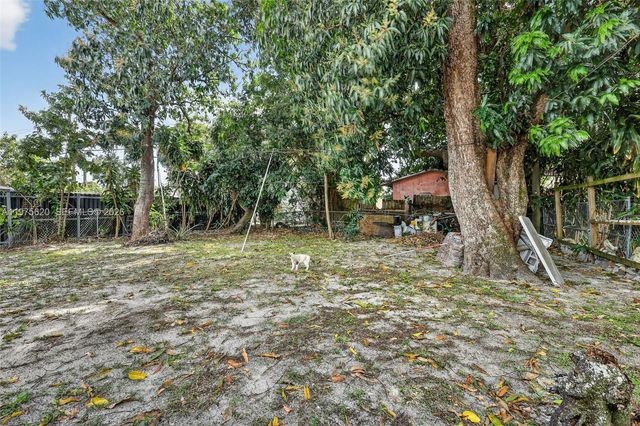 834 NW 115th St, Miami, FL 33168