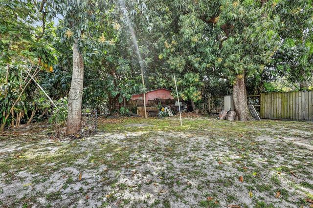 834 NW 115th St, Miami, FL 33168