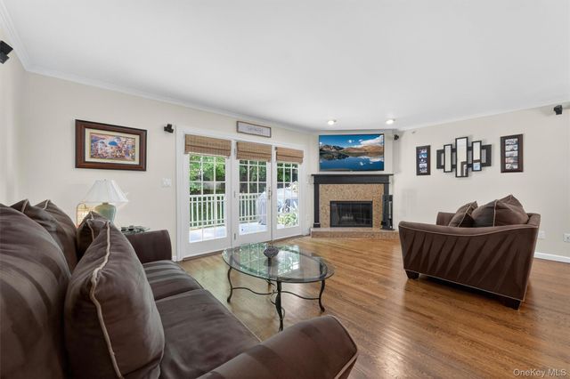 17 Ingleside Lane 31B, White Plains, NY 10605