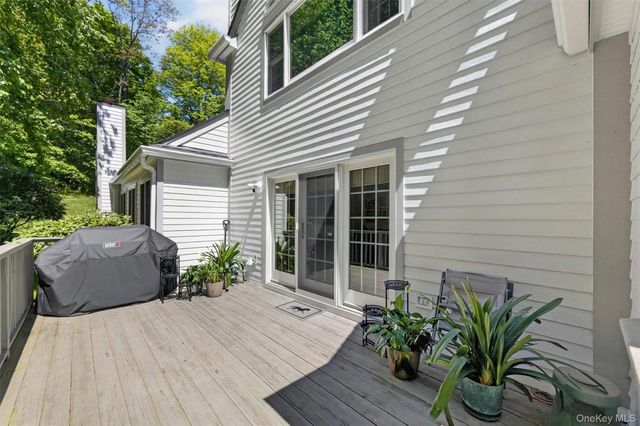 17 Ingleside Lane 31B, White Plains, NY 10605
