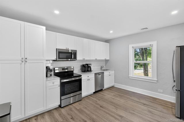 17 Ingleside Lane 31B, White Plains, NY 10605