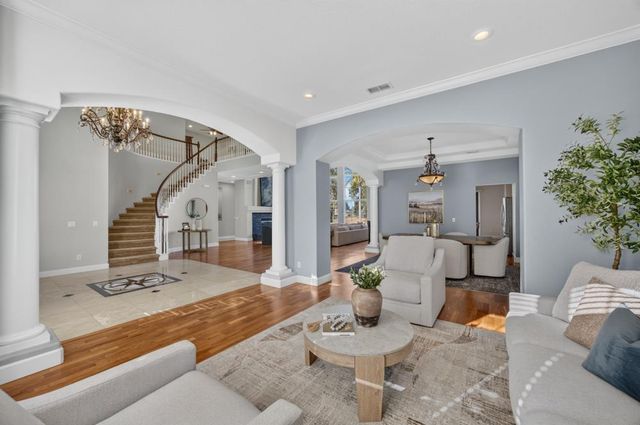 1511 Heredia Dr, Roseville, CA 95747