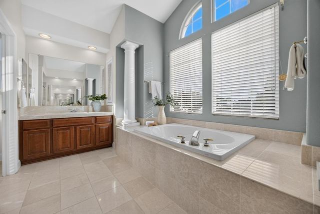 1511 Heredia Dr, Roseville, CA 95747