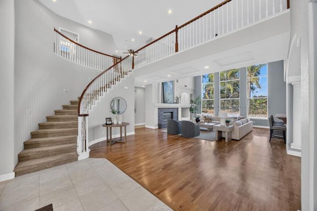 1511 Heredia Dr, Roseville, CA 95747