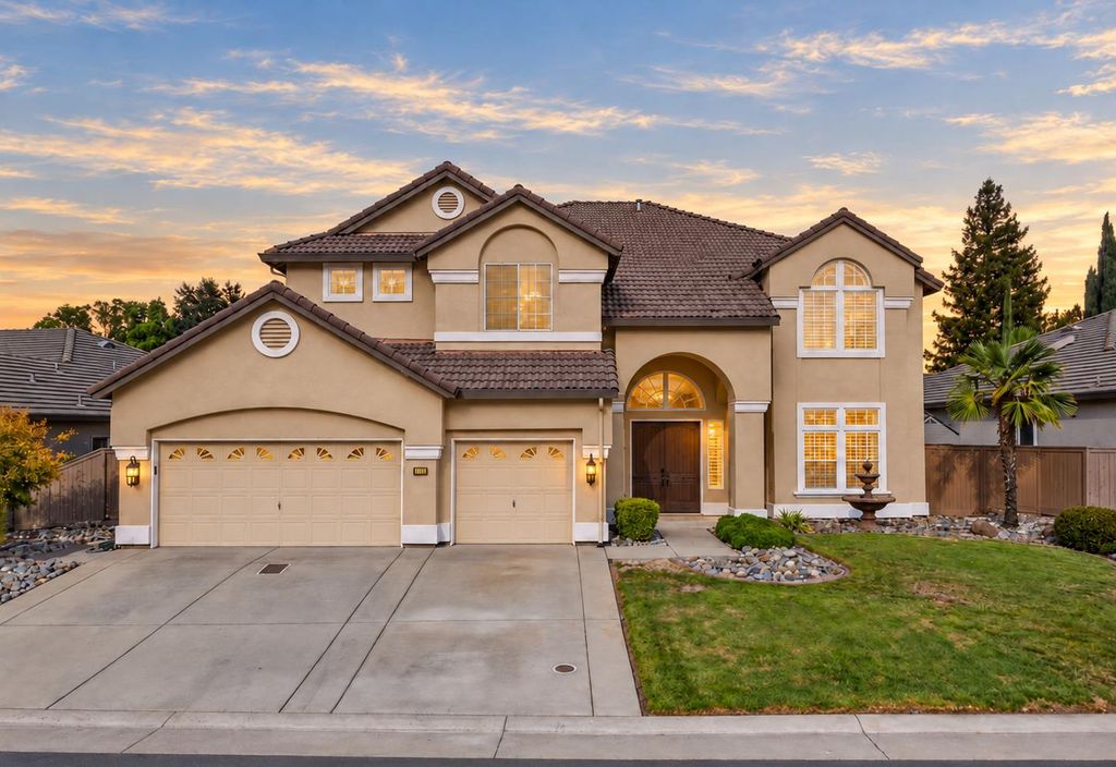 1511 Heredia Dr, Roseville, CA 95747