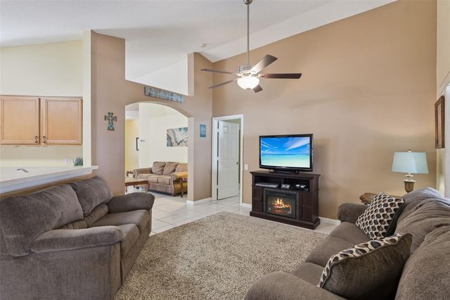 3136 CRANES COVE LOOP, Kissimmee, FL 34741