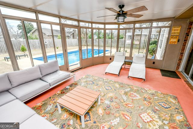 316 Meadowridge Drive, Warner Robins, GA 31093