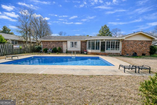 316 Meadowridge Drive, Warner Robins, GA 31093